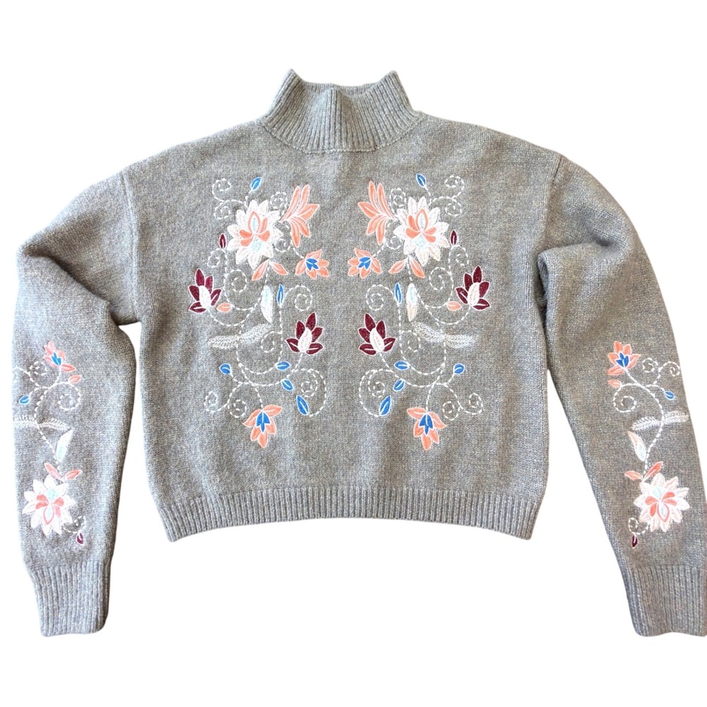 Jun & Ivy Women Floral Embroidered Mock Neck Sweater Oatmeal ST22B250-3 Small